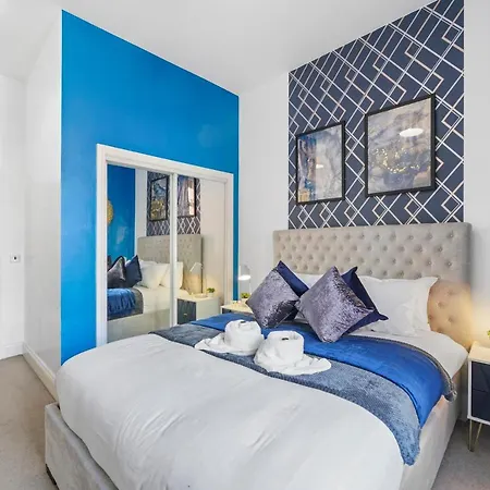 Stunning Abode - Sleeps 10 - Parking * Bristol
