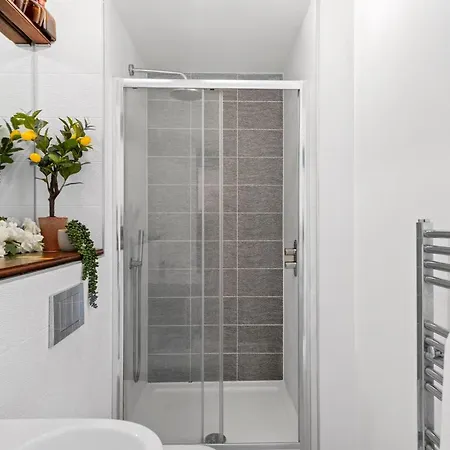 Stunning Abode - Sleeps 10 - Parking Bristol